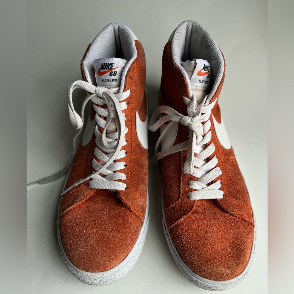 Orange Nike SB Blazer Mids Men’s Size 8.5 Women’s Size 11